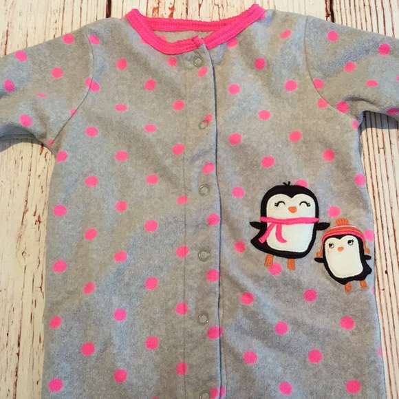 5 Carter’s Footed Onesies Sleepers - Picture 9 of 15